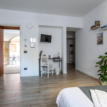 La Casa Del Sarto - Rooms And Apartments Lecco Eksteriør bilde