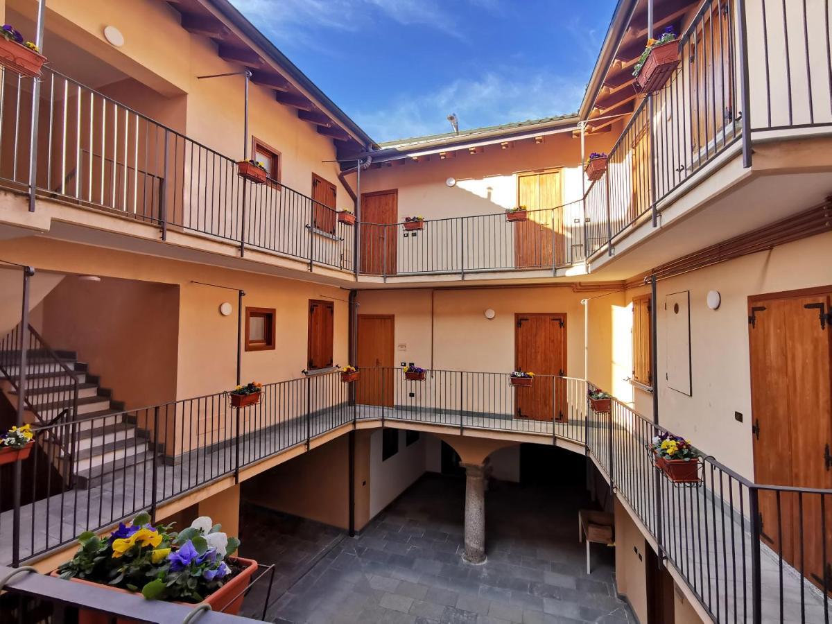 La Casa Del Sarto - Rooms And Apartments Lecco Eksteriør bilde