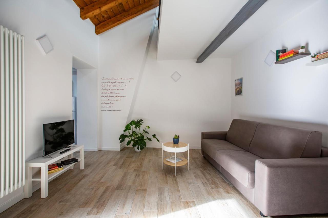 La Casa Del Sarto - Rooms And Apartments Lecco Eksteriør bilde