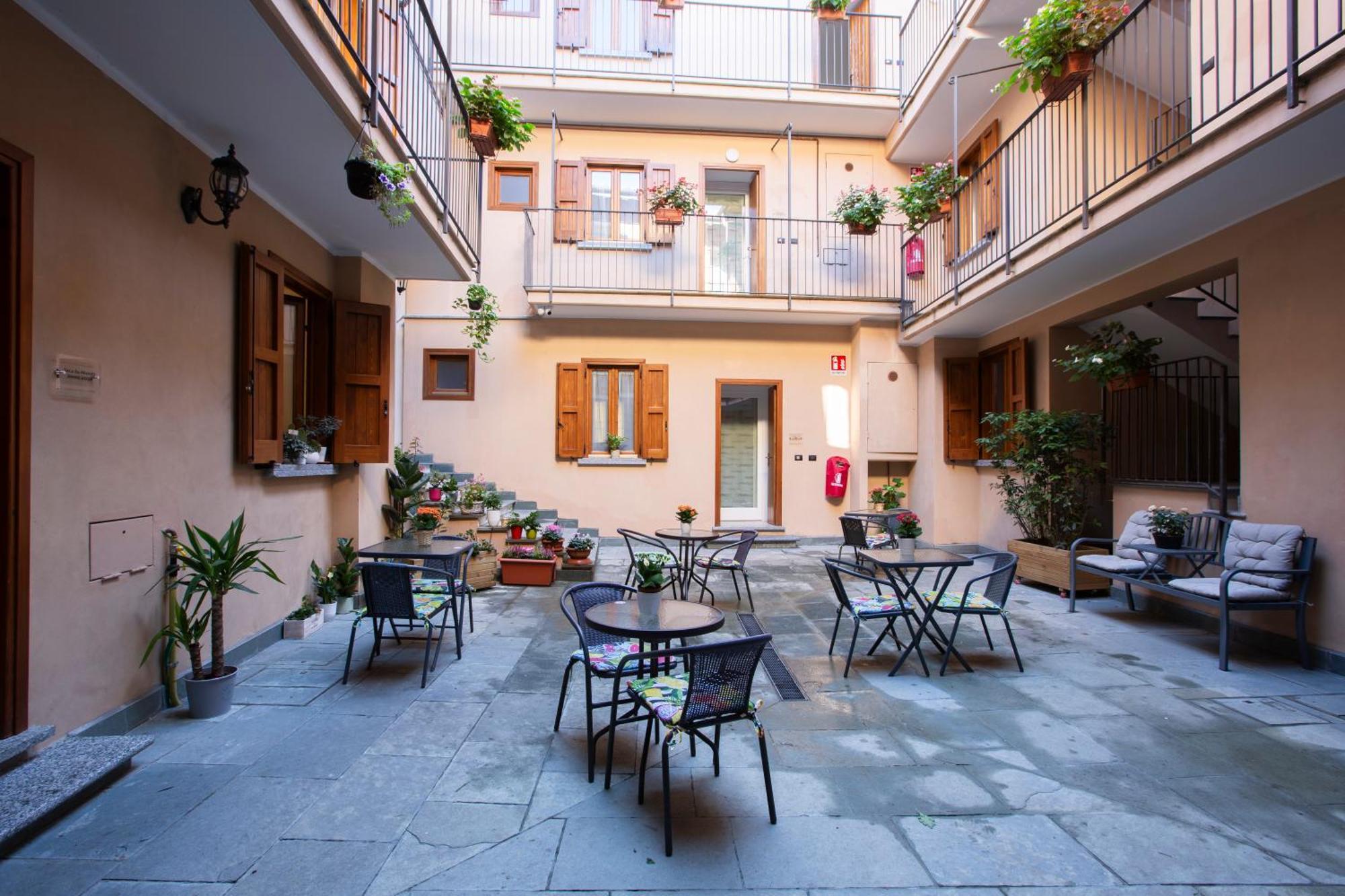 La Casa Del Sarto - Rooms And Apartments Lecco Eksteriør bilde